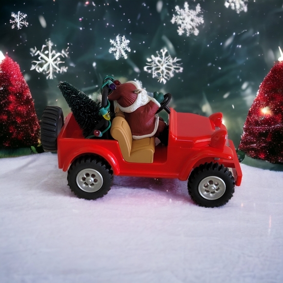 IOB HALLMARK SIGNED KEEPSAKE 1996 SANTA'S 4X4 RED JEEP HERE COMES SANTA ORNAMENT - Picture 10 of 15